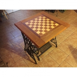 Pronájem šachového stolku 3 v 1 ( šachy, dáma , backgammon) / 24 hod