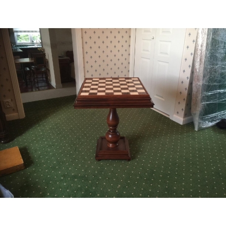 Šachový stolek Eva